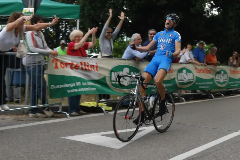 31 May — Road race 100 km