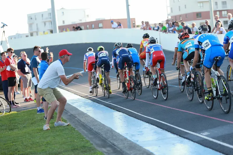 Day 2 : Points Race