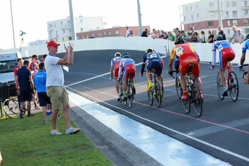 Day 2 : Points Race